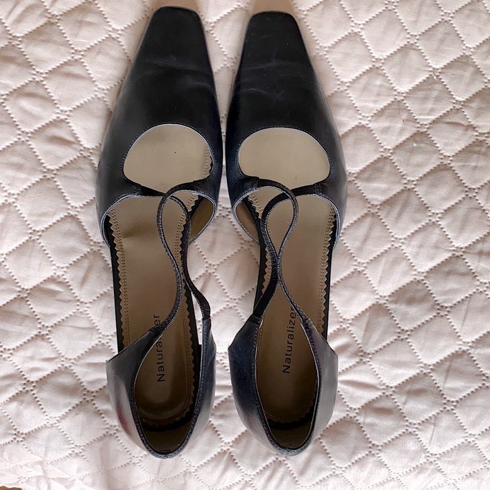 Black leather dressing shoes size 11, Naturalizer